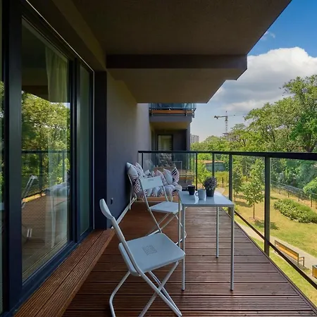 Spacious Apartment Dmowskiego By The River With Parking & Balcony By Noclegi Renters Wroclaw Exterior photo