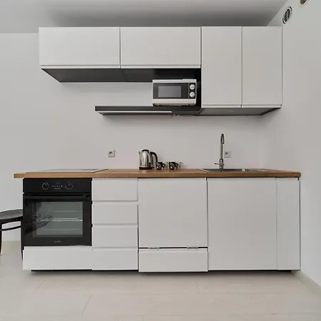Spacious Apartment Dmowskiego By The River With Parking & Balcony By Noclegi Renters Wroclaw Exterior photo
