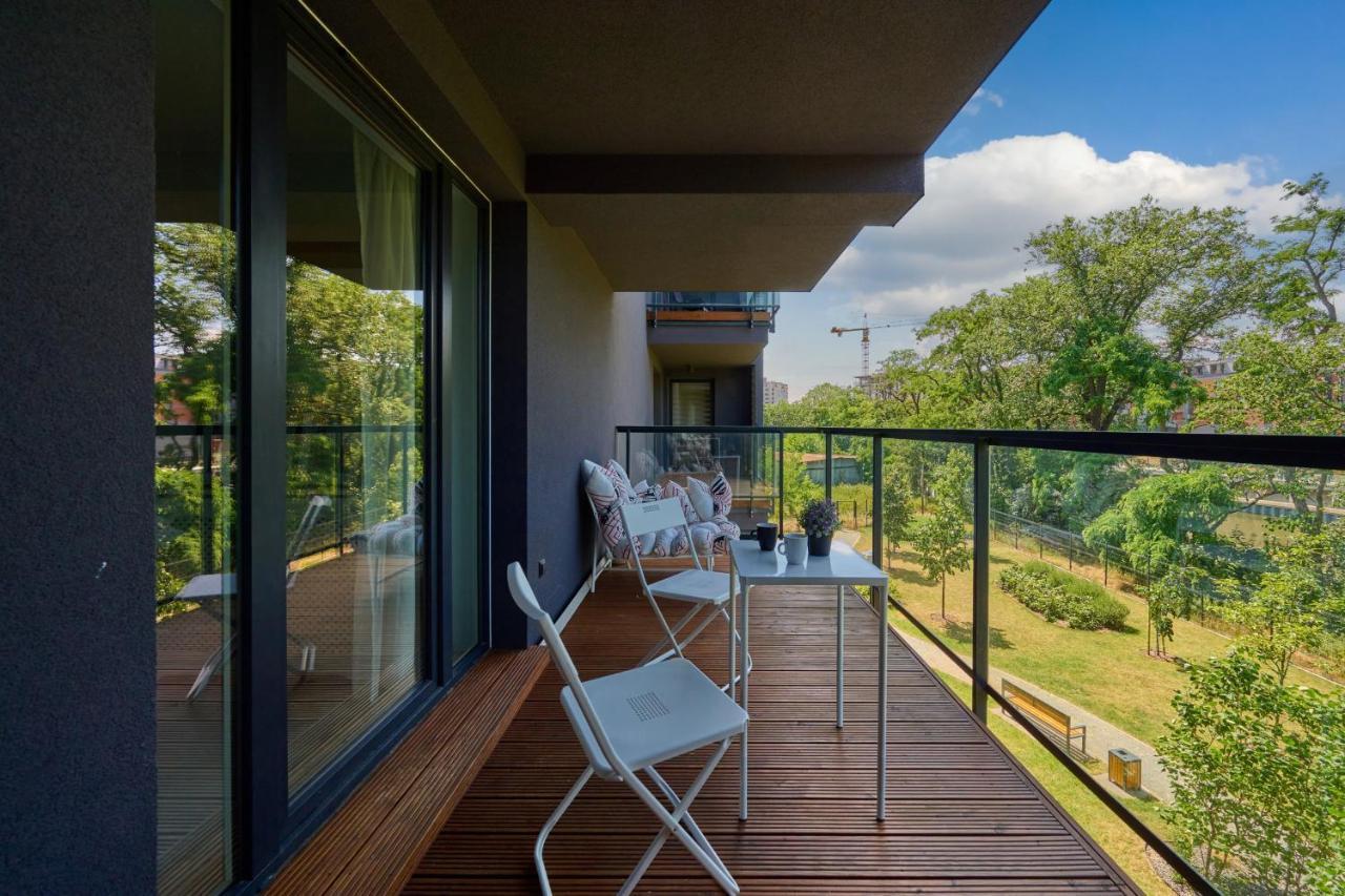 Appartamento Spacious Dmowskiego By The River With Parking & Balcony By Renters *